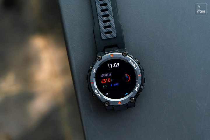 户外运动爱好者的装备清单里，有它的一席之地