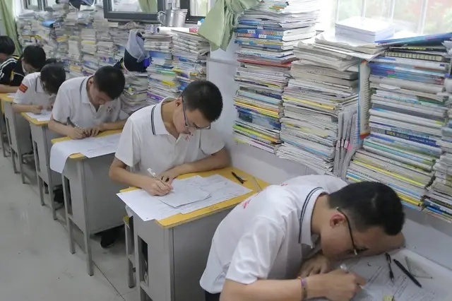 2021年高考录取率提高，本科线下降？老师的回复，让人振奋