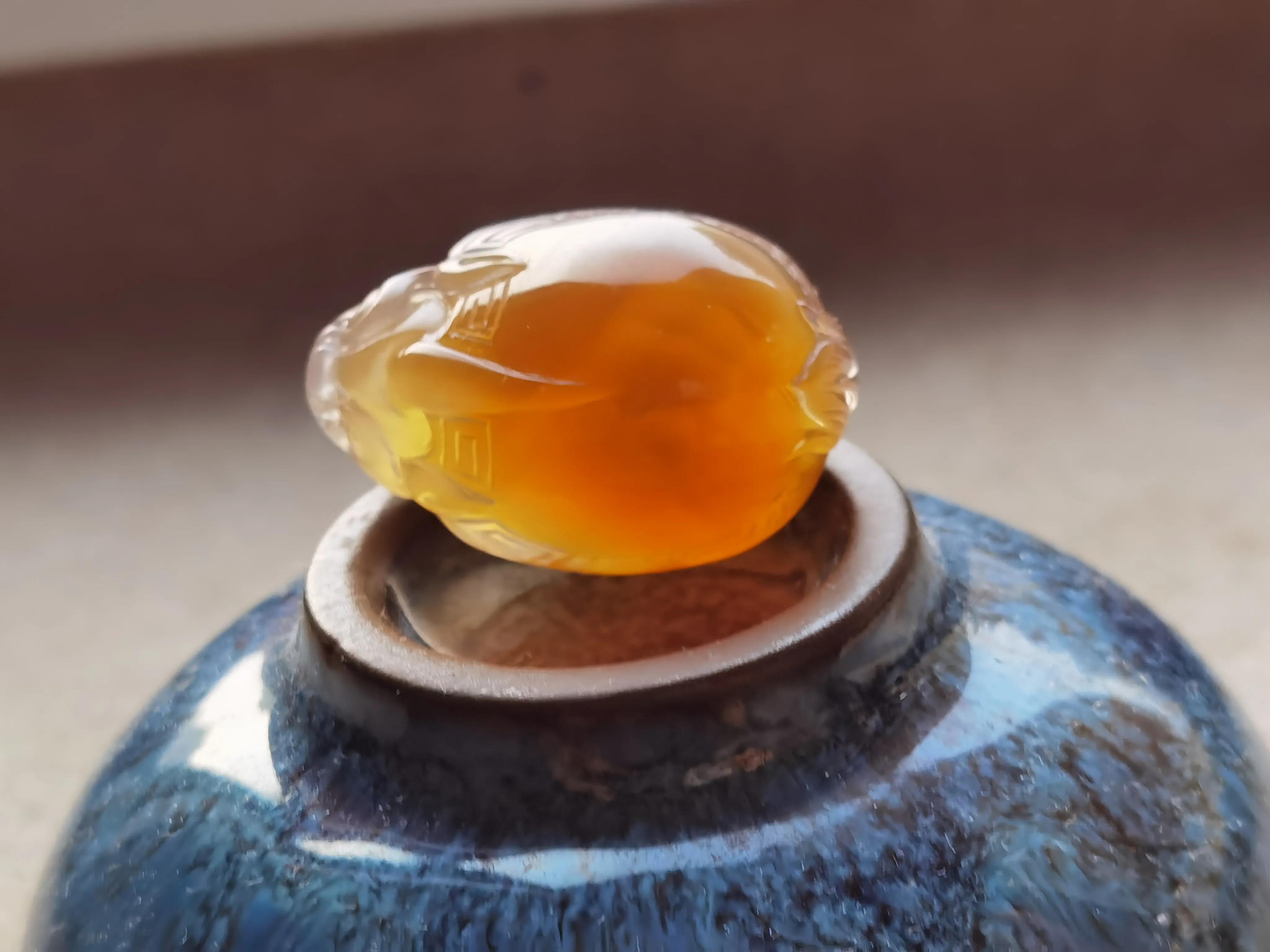 橙色糖心玛瑙值钱吗(蓝色糖心玛瑙手串)