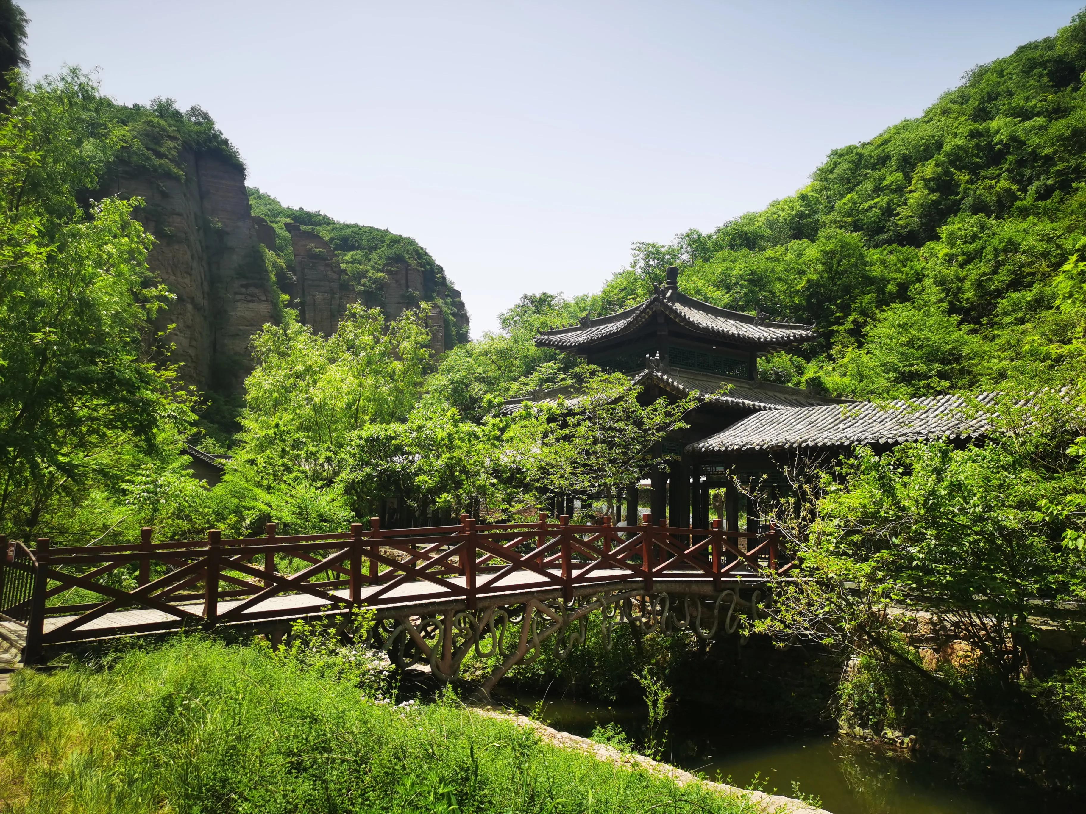 龙潭大峡谷在哪(洛阳龙潭大峡谷,古海奇峡地质画廊,景色不输红石峡,却