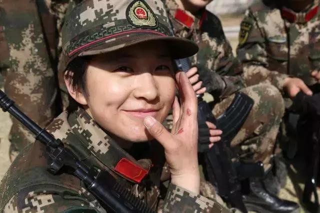 2021年征兵有变化，大学生入伍“福利多”，八种情况不能过审