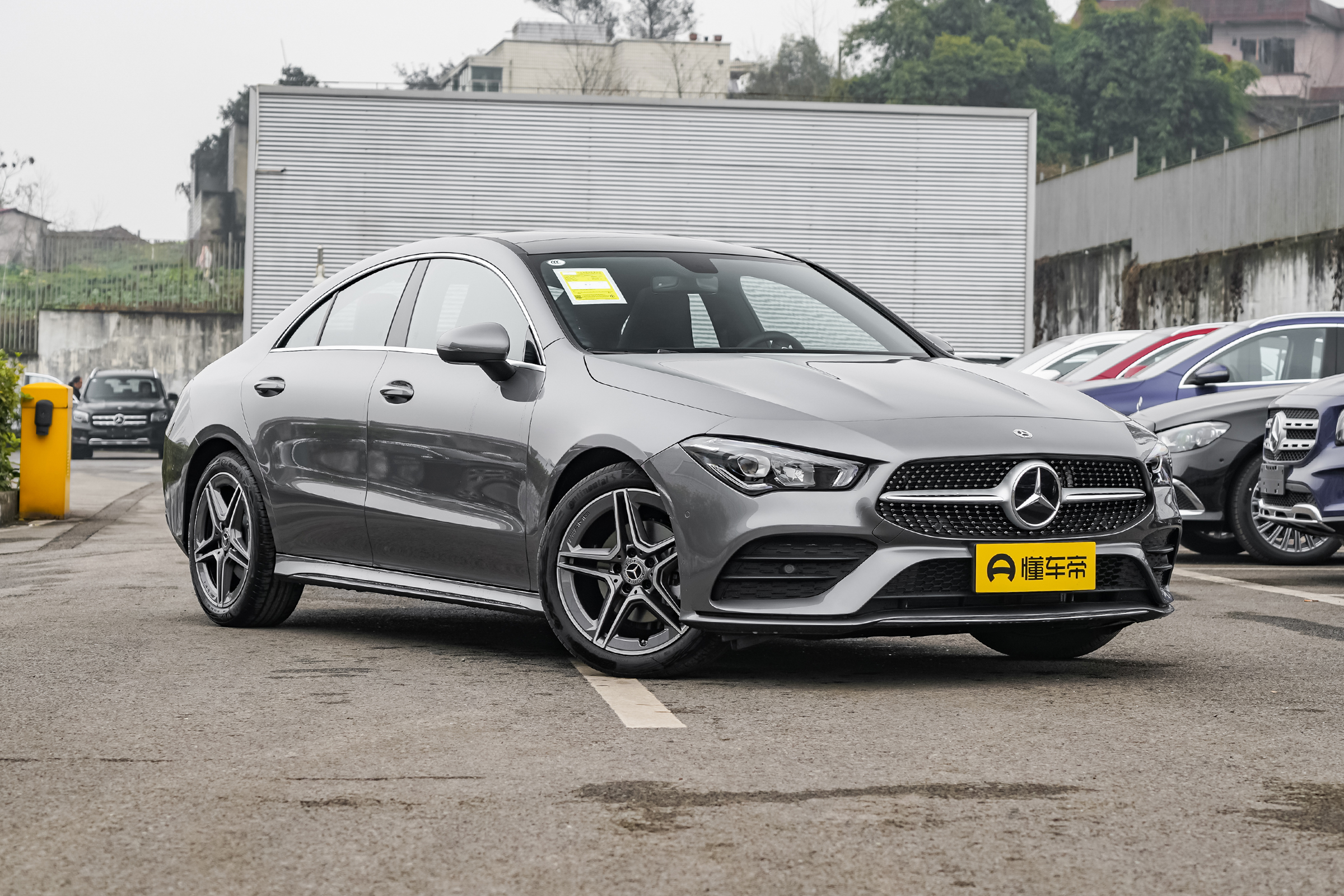 买奔驰cla200傻吗奔驰cla200优缺点