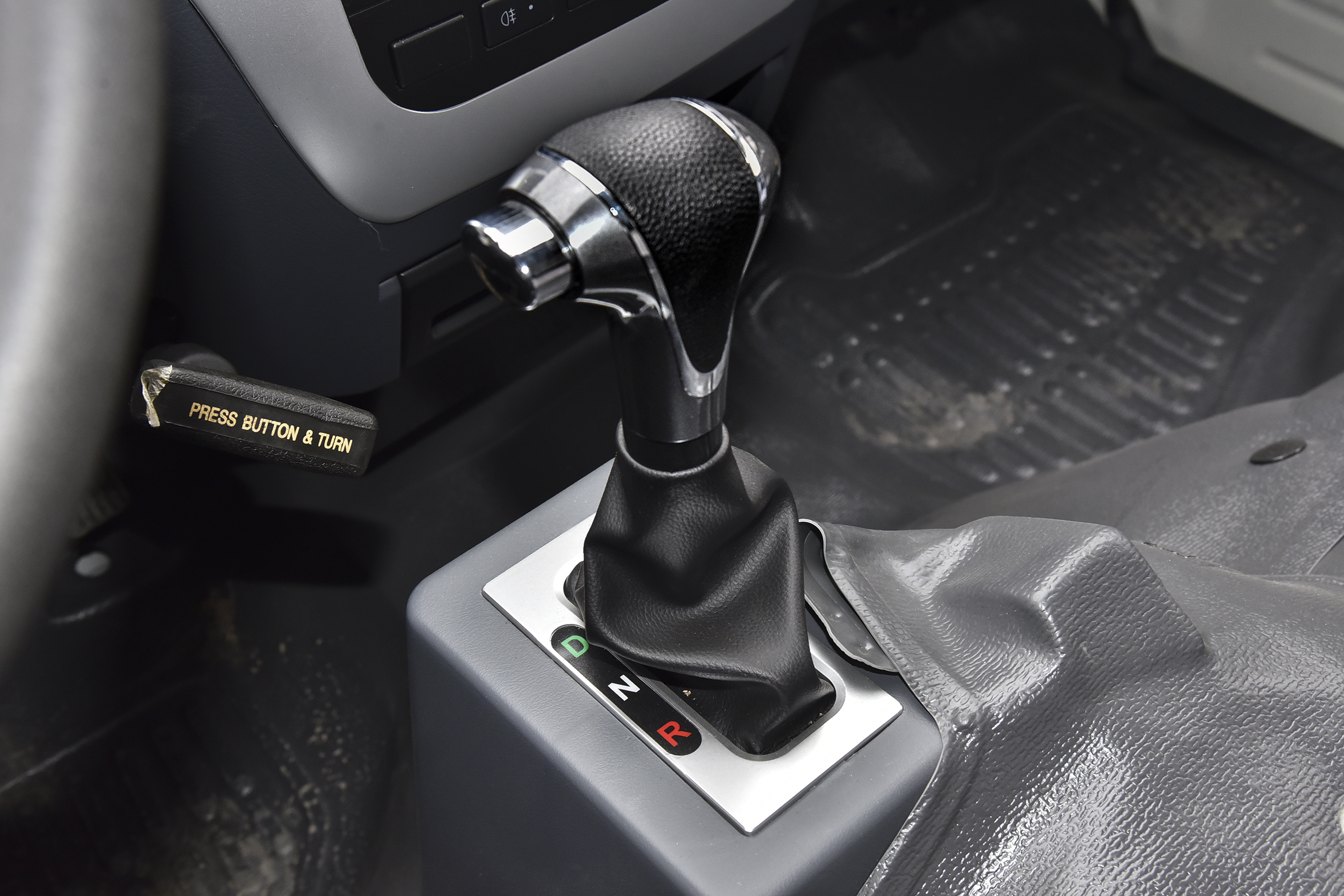 新车｜厦门金龙多款新车上市，涵盖多种动力，售7.38万元起