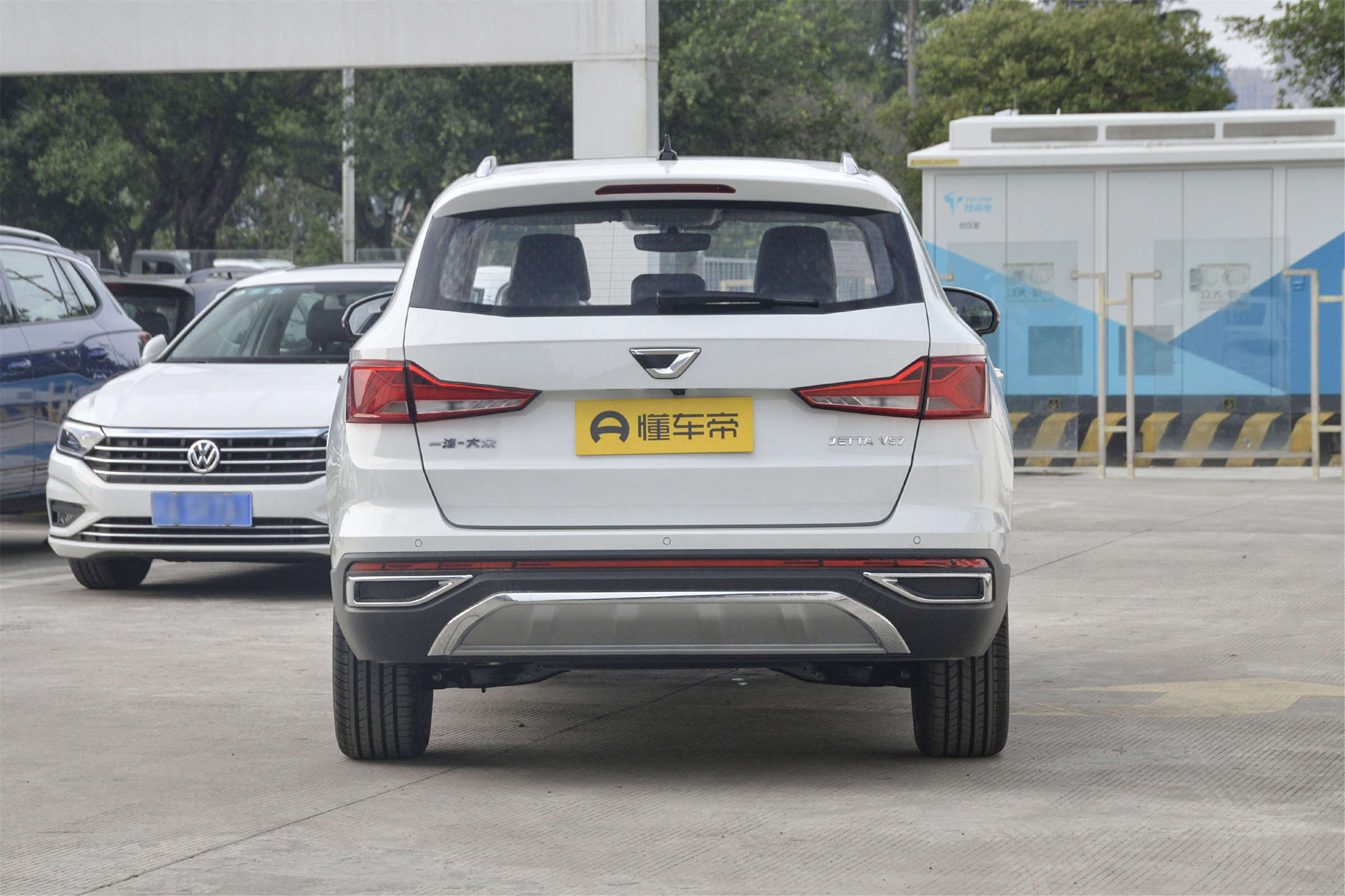 静态体验捷达vs7,全系搭载1.4t发动机,起售价 10.68万元