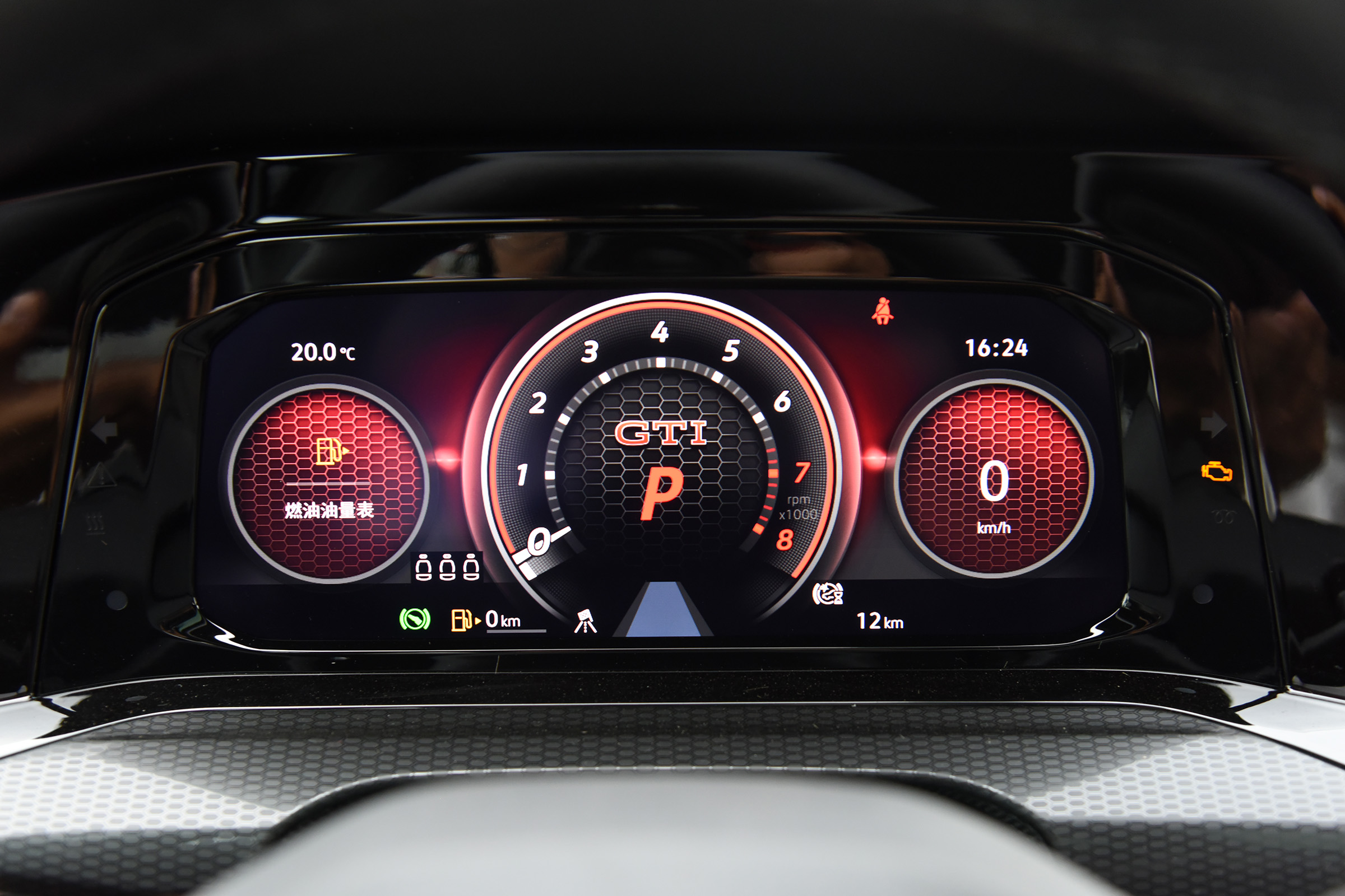 新车｜花有重开日，人无再少年，抢先试驾大众第八代高尔夫GTI