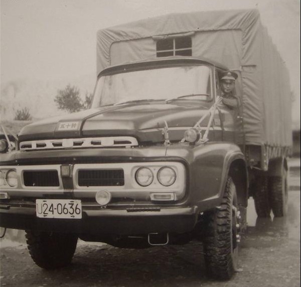 80年代五十铃军车(青藏线上的日系军车在上世纪八十年代) 
