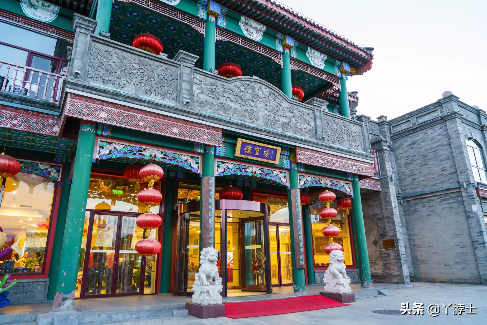 六大鲁菜百年老店，从明清传承至今，依然生意兴隆，客来客往,鲁菜以中高端菜为主