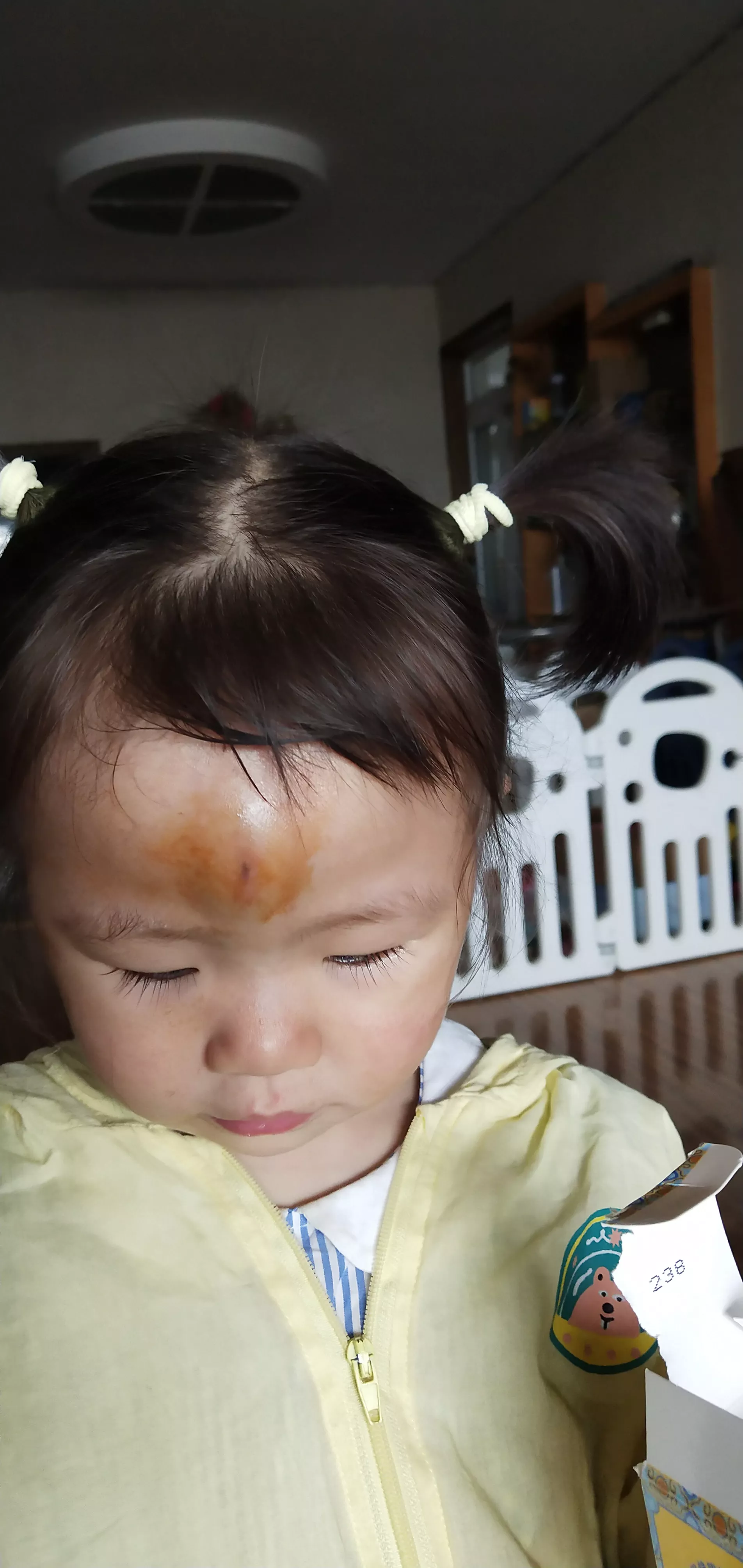 心疼妈妈但无能为力总是哭(很伤心，很难过，很心痛，妈妈真想替你受这个痛)