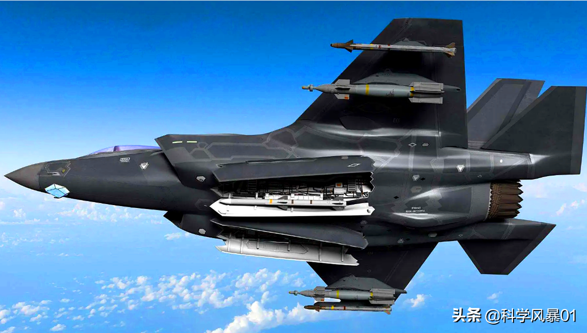 f35战斗机机炮(f-35a战斗机4管25毫米加特林机炮开火瞬间,是昂贵的