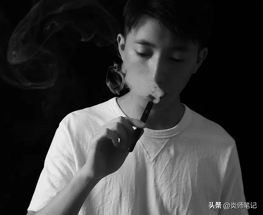 今天上初中三年级的侄女问我电子烟是烟吗？我说当然了，然后问她为什么问这个