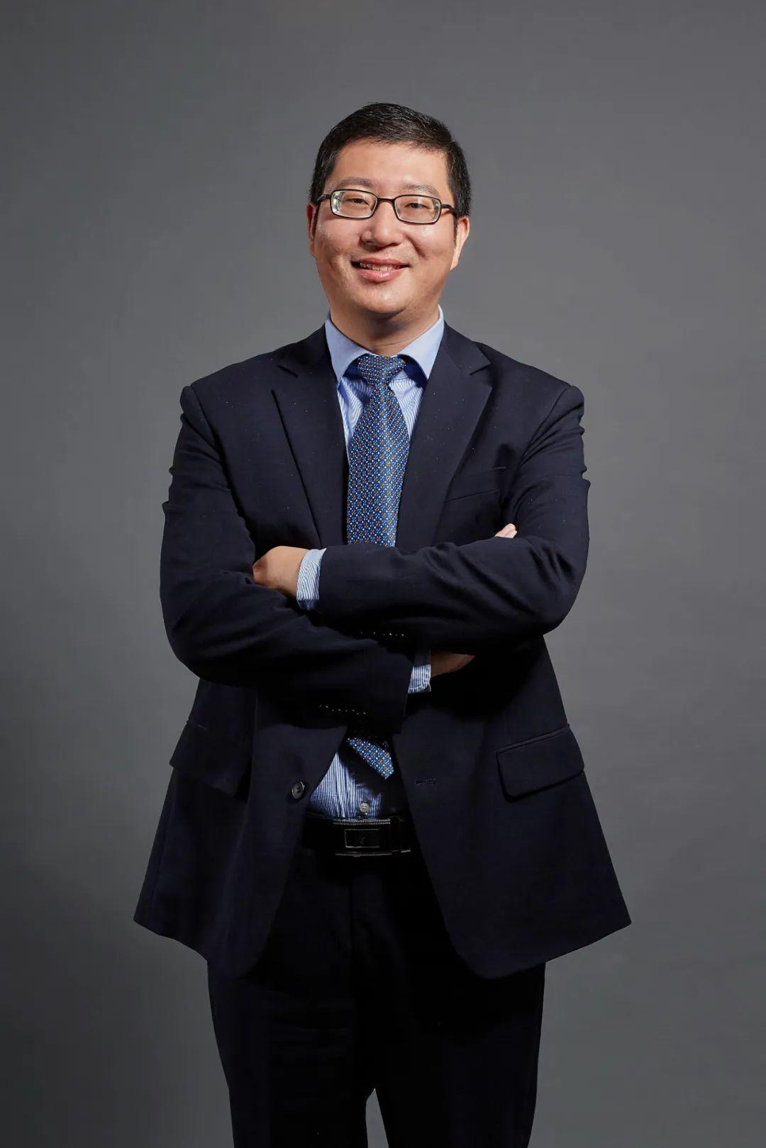 34.(作者:行中衡)33.他对于中国的经济发展分析深刻,独特.32.