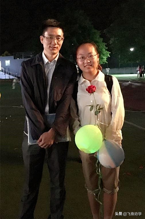 谢欣颖先后获得中高考“状元”，再次引发“中考决定高考”的争论