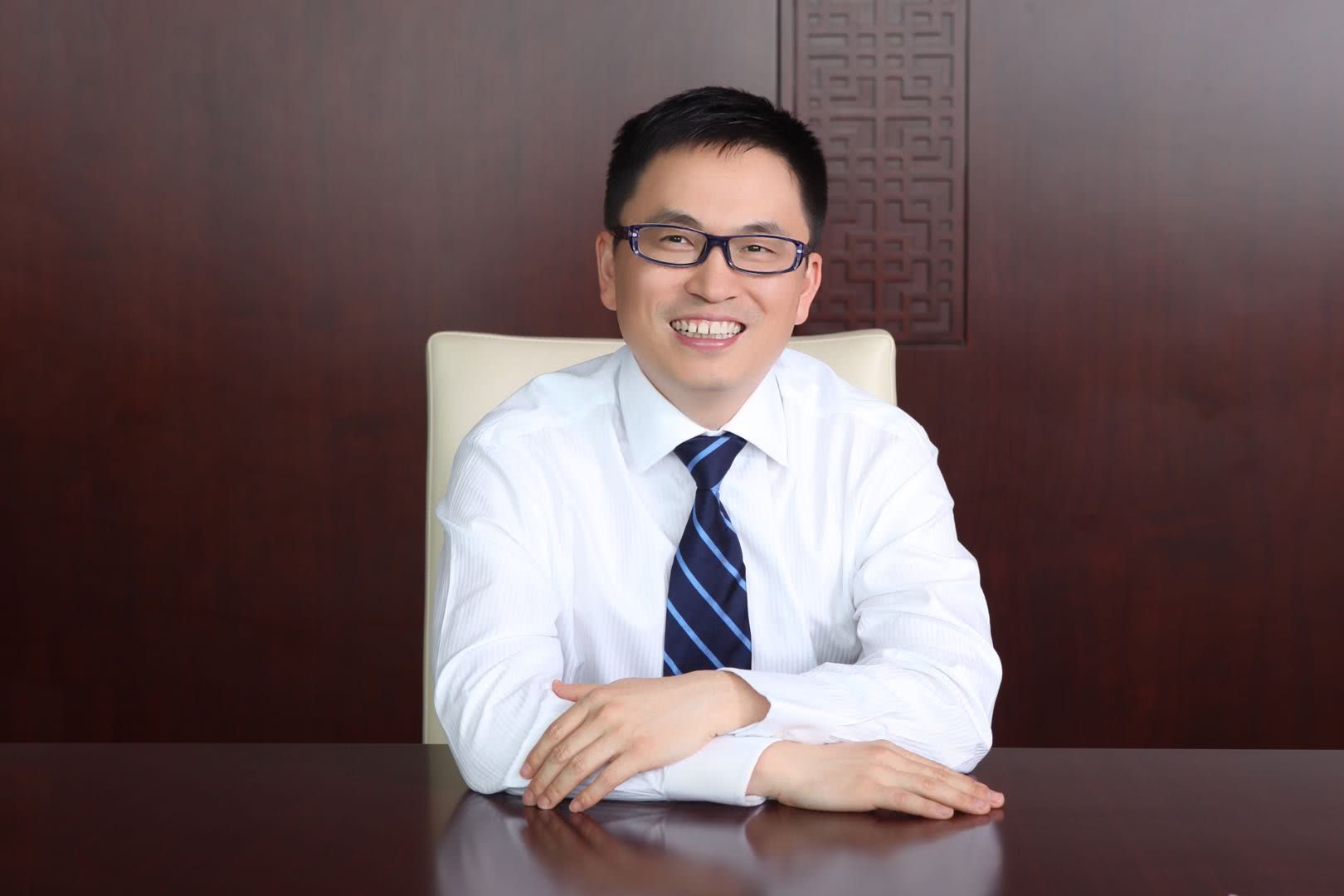 2008年蓝月亮集团的总经理罗秋平在股东大会上宣布本年度蓝月亮盈利