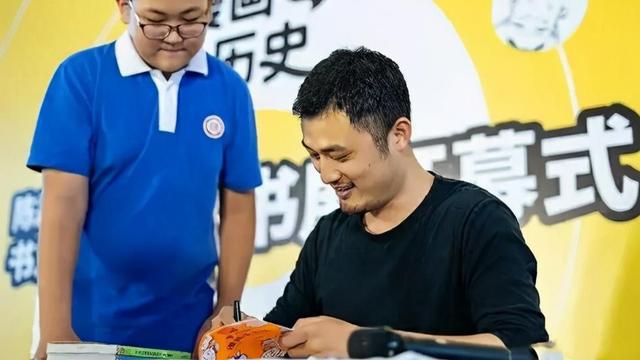 如果我不在家，那么我在干仗；如果我也不在战场，那么我在去干仗的路上；如果路上也找