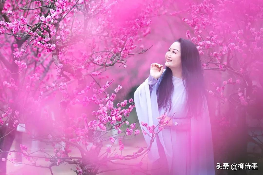 春天与花儿一起拍照，6个摄影口诀，拍摄意境唯美的人像大片