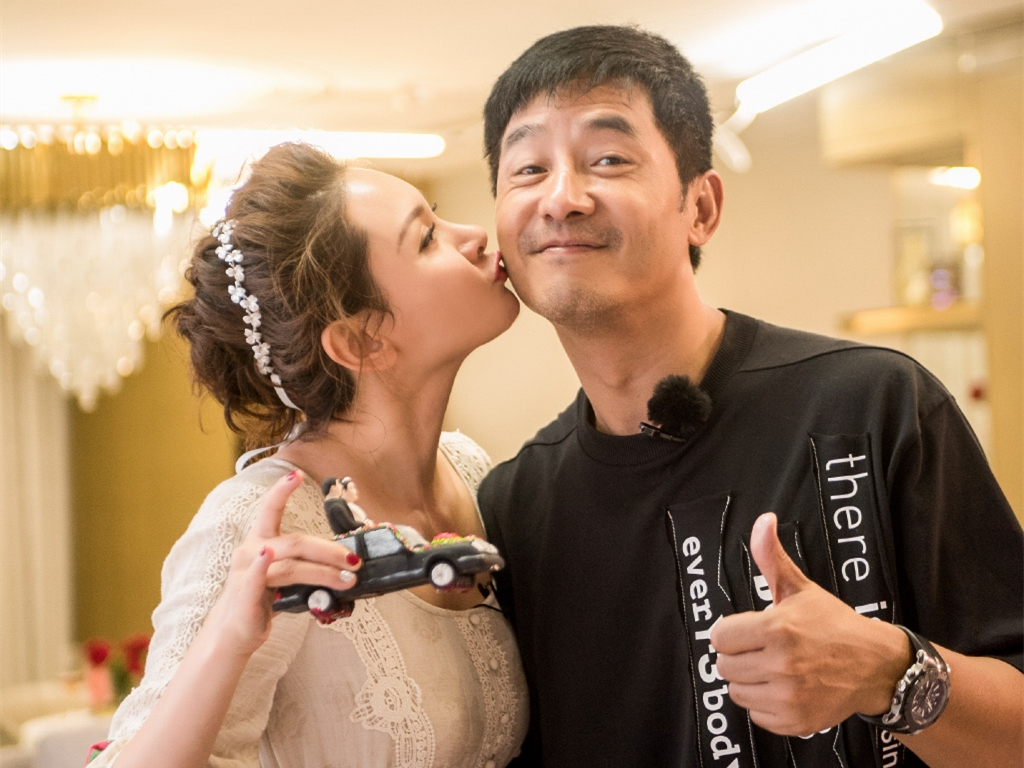 程莉莎和郭晓冬分手两年之后，在刘若英开演唱会的停车场，程莉莎看到了郭晓冬的车子