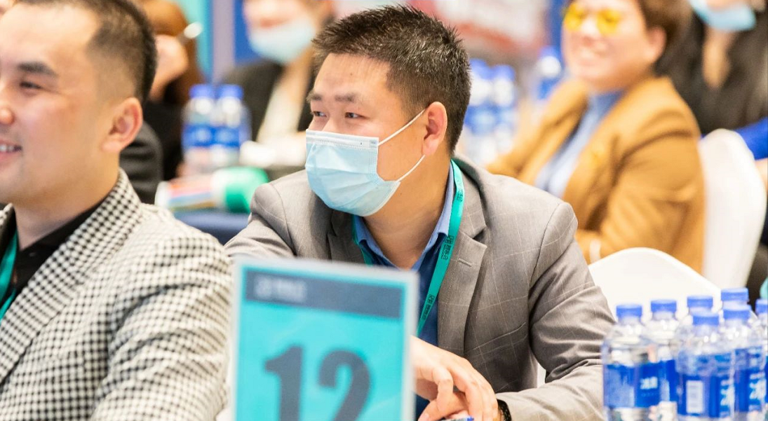 管理学之父德鲁克经典名言(管理学之父彼得德鲁克曾说大部分企业都会沉迷于昨天)