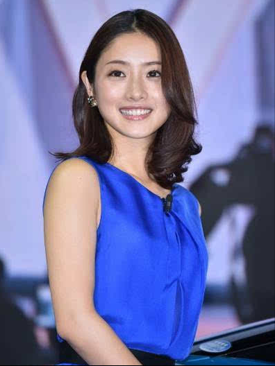  44岁还有这身材李小冉 什么样的美女才能算大美女？