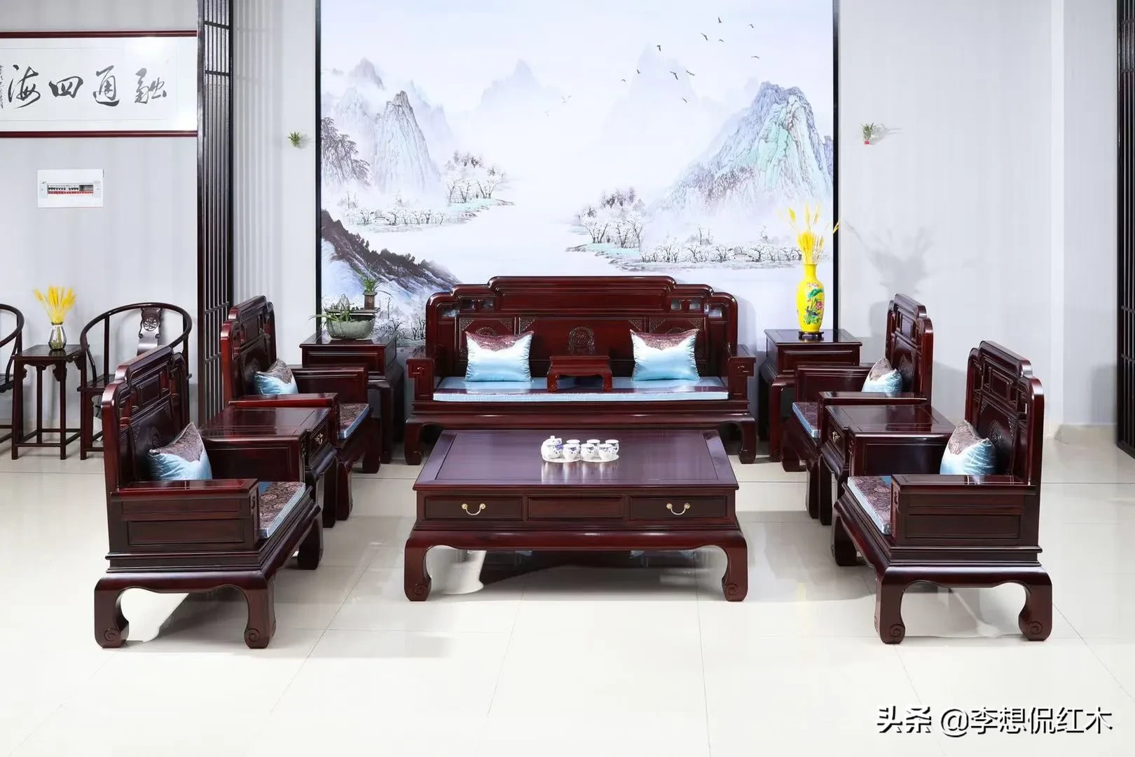 柬埔寨黑酸枝和乌金木哪个好(乌金木和柬埔寨黑酸枝哪个好？)