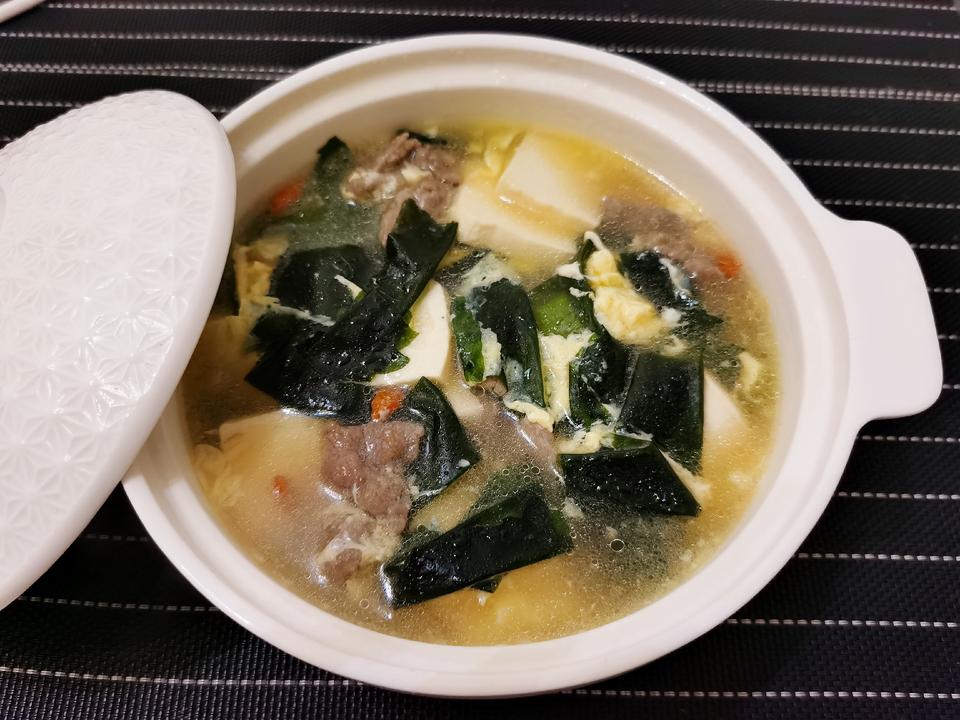 海带和裙带菜是一个菜吗(能分清裙带菜和海带的)