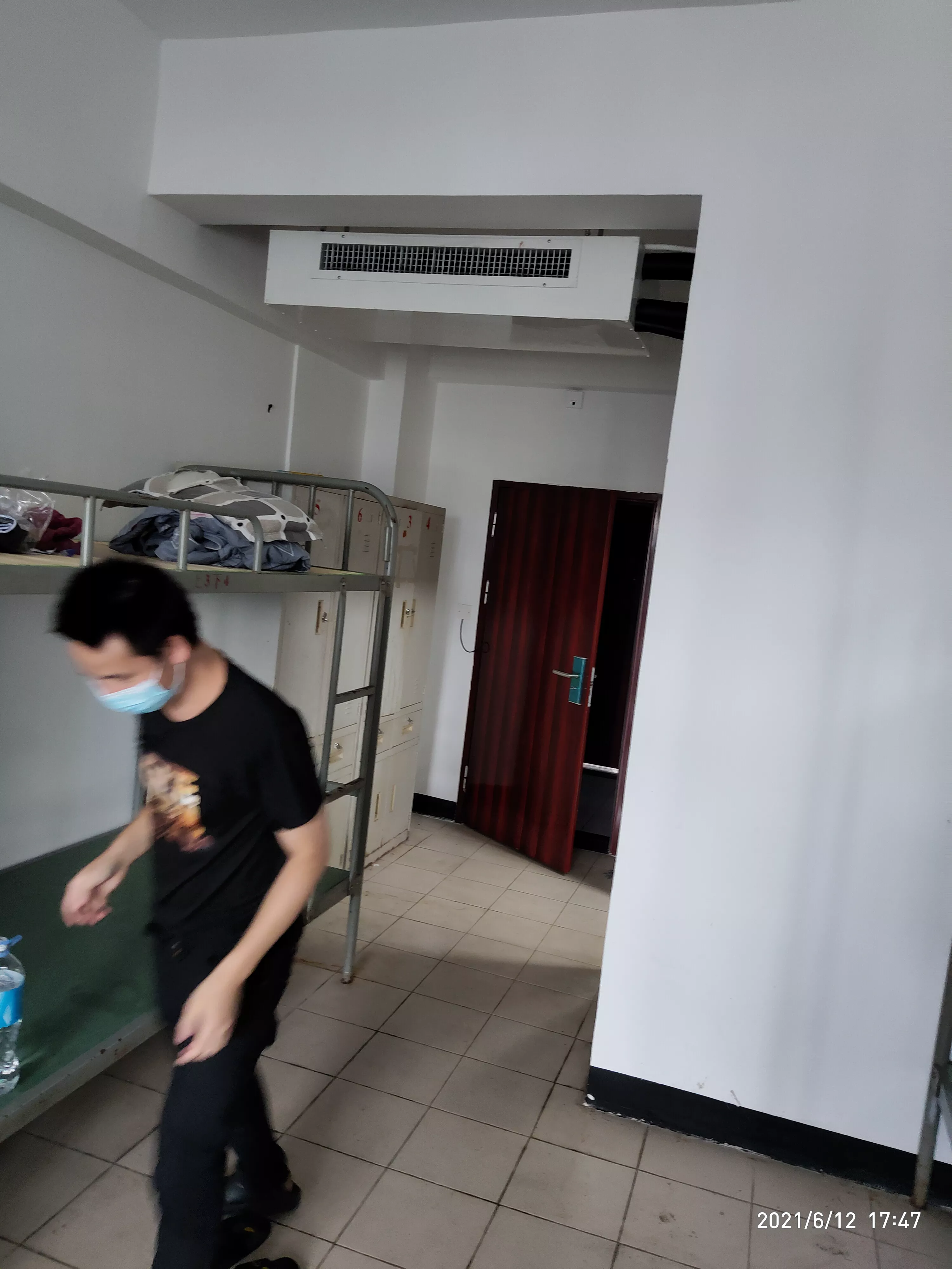 深圳鹏鼎控股员工宿舍(又在鹏鼎控股免费吃住了8天,果然是好厂)--飞鸽