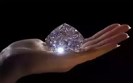 名表卡地亚老款(兰君喜爱的名表卡地亚)