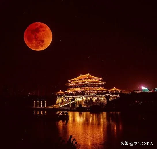 杜甫被困长安，他写诗思念他的妻儿，他是怎么说的，反映了他什么样的心情呢？请您来读