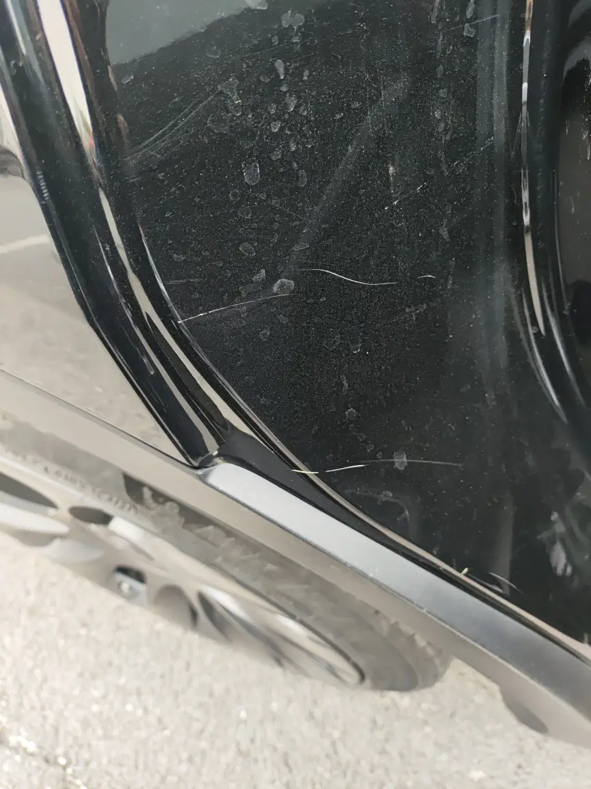 2021款特斯拉Model Y：一年亏损近5万，现在入手是馅饼还是陷阱？