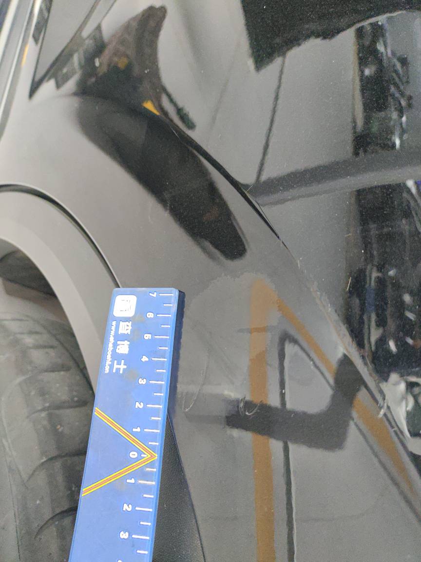 25万预算想买德系旗舰SUV？这台2021款途锐了解一下