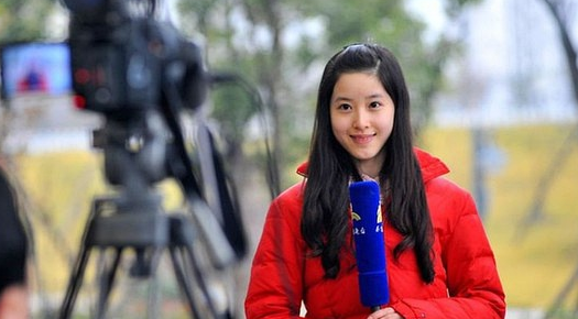 刘强东事件第3年，奶茶妹妹章泽天的机智，让人瞠目结舌