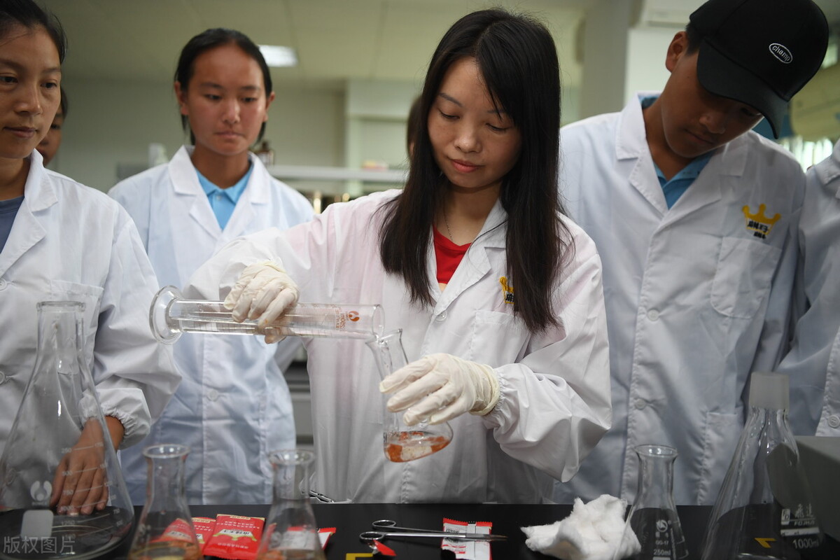 月薪3至5万！这些高校的“神奇”专业，你知道几个？