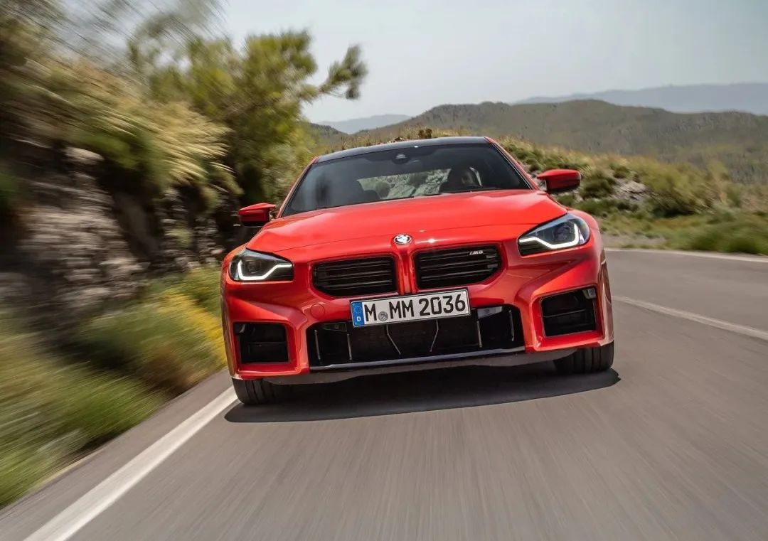小而快的最后坚守——BMW M2 2023