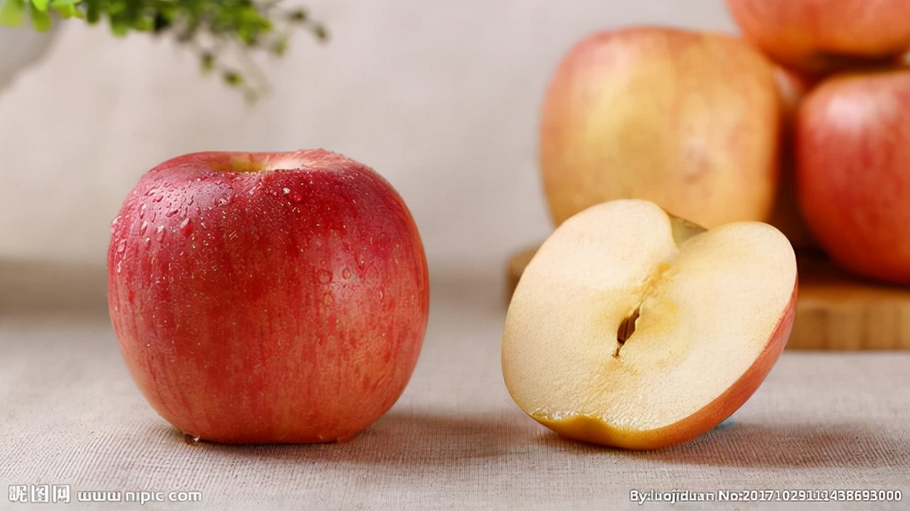 每天吃一个煮熟的苹果，坚持几天，“3个甜头”或会悄然而至