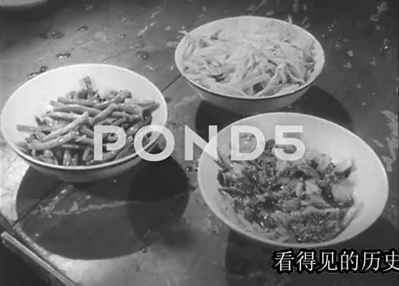 70年代部队伙食：面和肉是稀罕物，一个连50块，维持100多人三餐