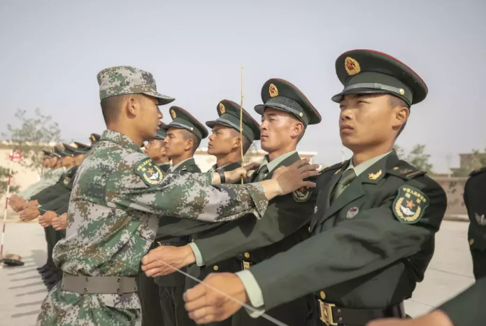 我国“高颜值”的部队，选拔难度堪比特种兵，平均身高187CM以上