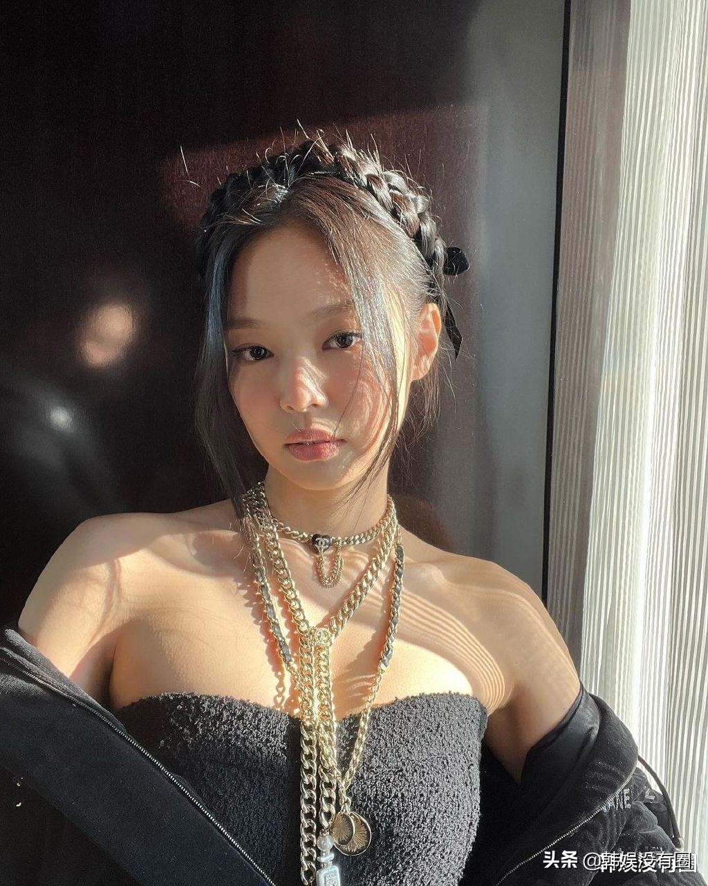 据韩国媒体报道:本月8日,韩国女团blackpink成员jenni