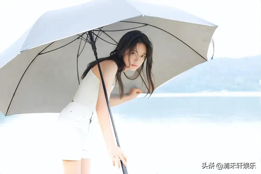 赵今麦，麦麦这小姑娘，真是越长大、越漂亮