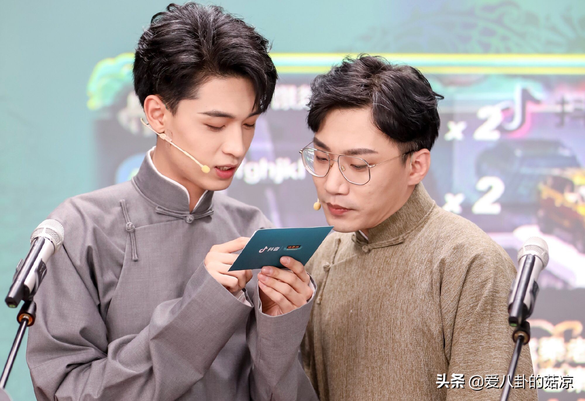 德云社门面代表秦霄贤,放着好好的富二代不做,却痴迷于相声
