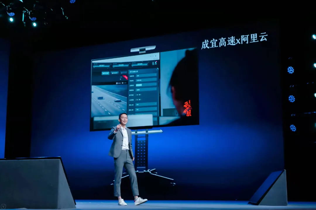 吴晓波:预见2022,K型时代的新活法(跨年演讲全文)