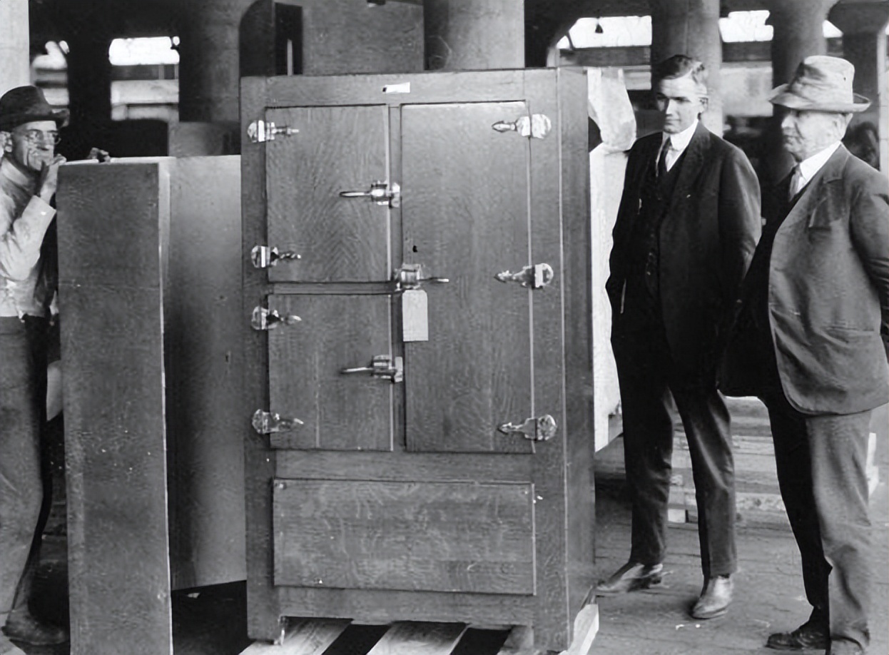 为了赚钱，昧了良心！他用科学权威，祸害了世界两次