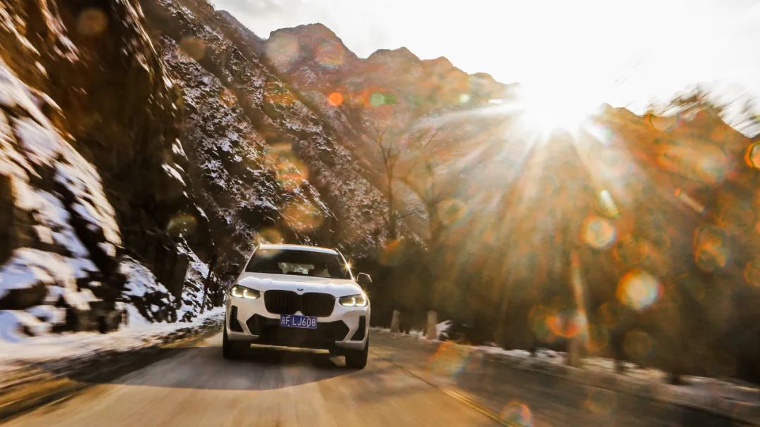 坚持运动的核心精髓 试驾宝马X3曜夜版