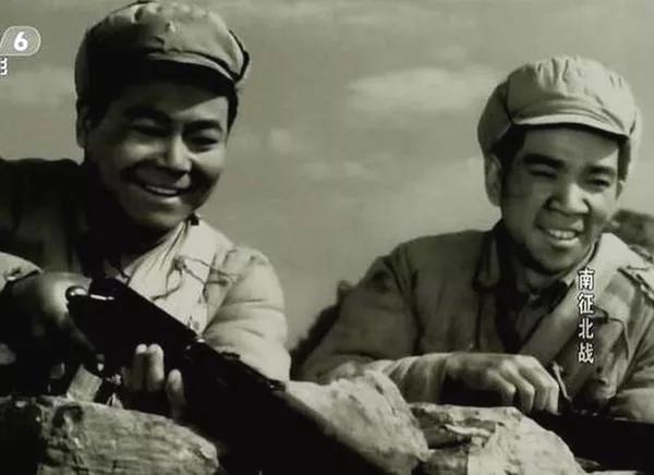 有关各部解放战争时期的电影服装点评