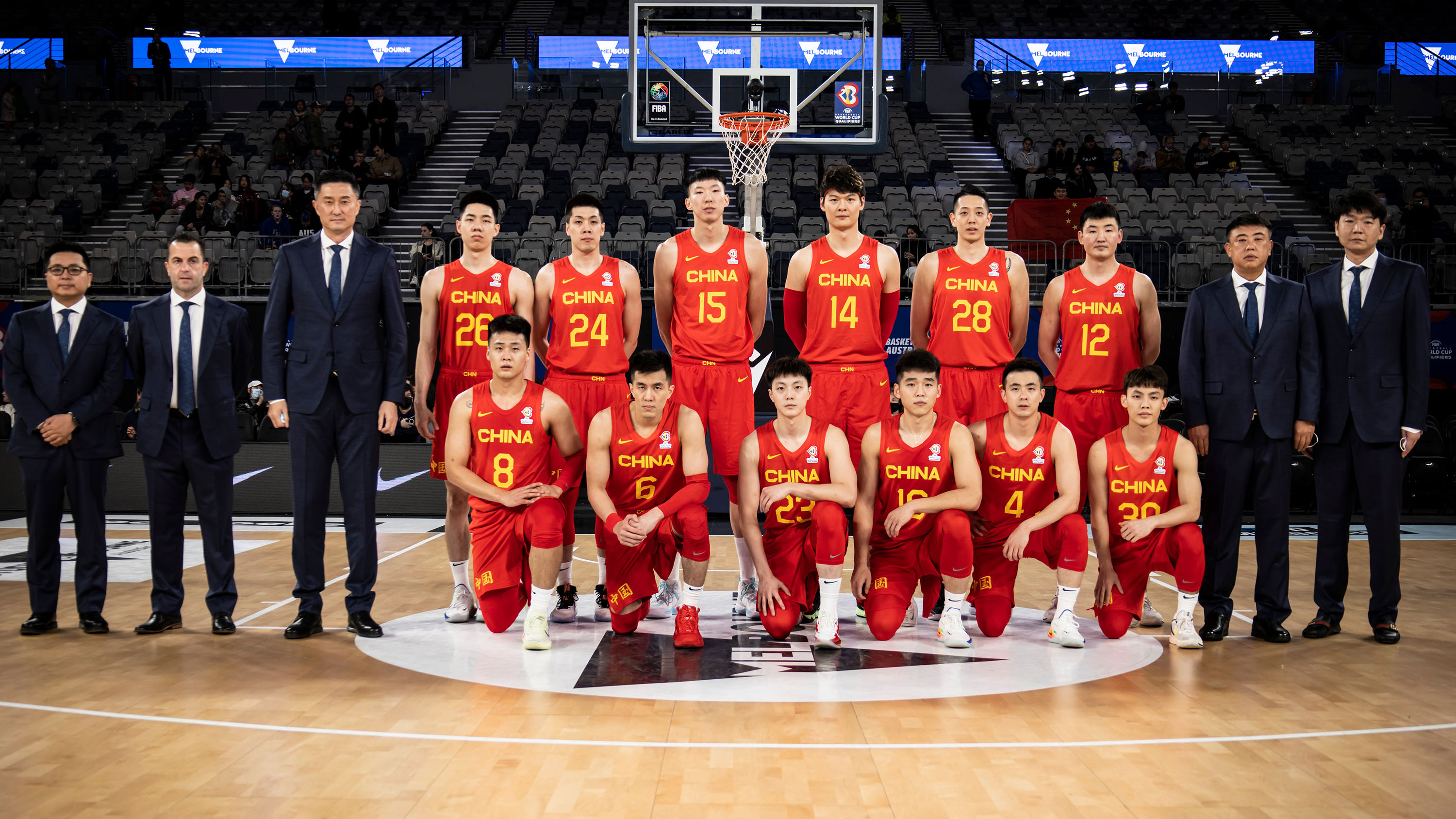 nba球馆为什么放不(男篮插画纷争，辽粤球迷都“输”了，为什么NBA不会出现？)