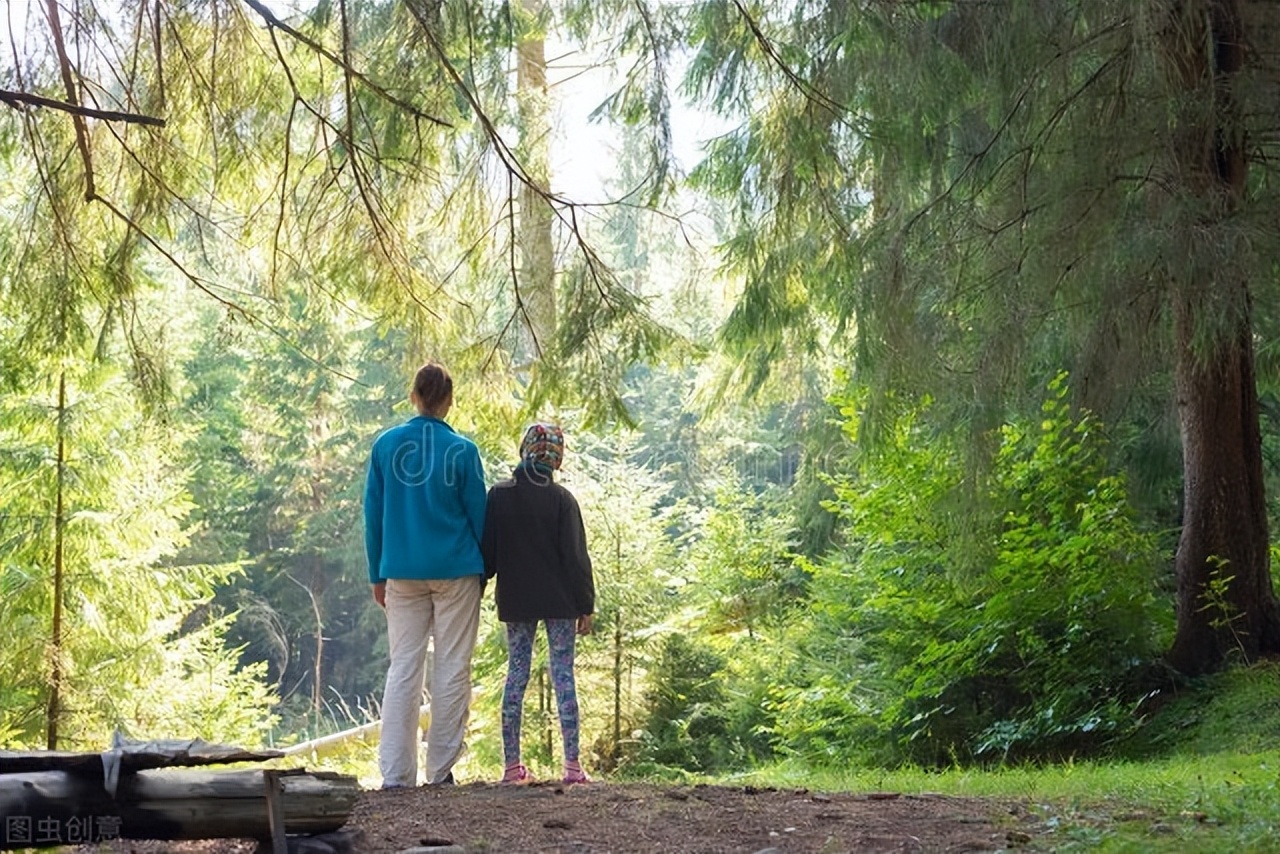 仓颉先生造出“母”、“妈”这两个字时，鬼神见之都哭了