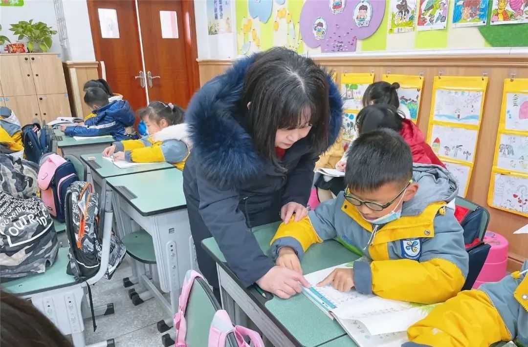 课堂教学展风采 名师引领促成长丨双流实小外国语学校语文常规教研