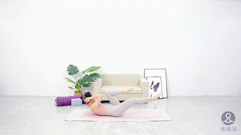 女大十八变！李小璐晒与甜馨合照，网友：云朵和我的云馨，好美