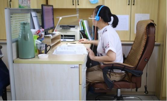 大学生毕业后想“留校任教”，需满足3个必要条件，不然有难度