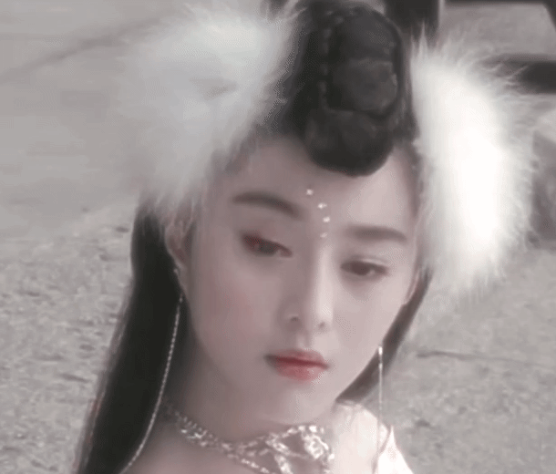 这些女妖精比仙女还要有仙气，你最喜欢谁？吴倩可爱，韩雪冷艳