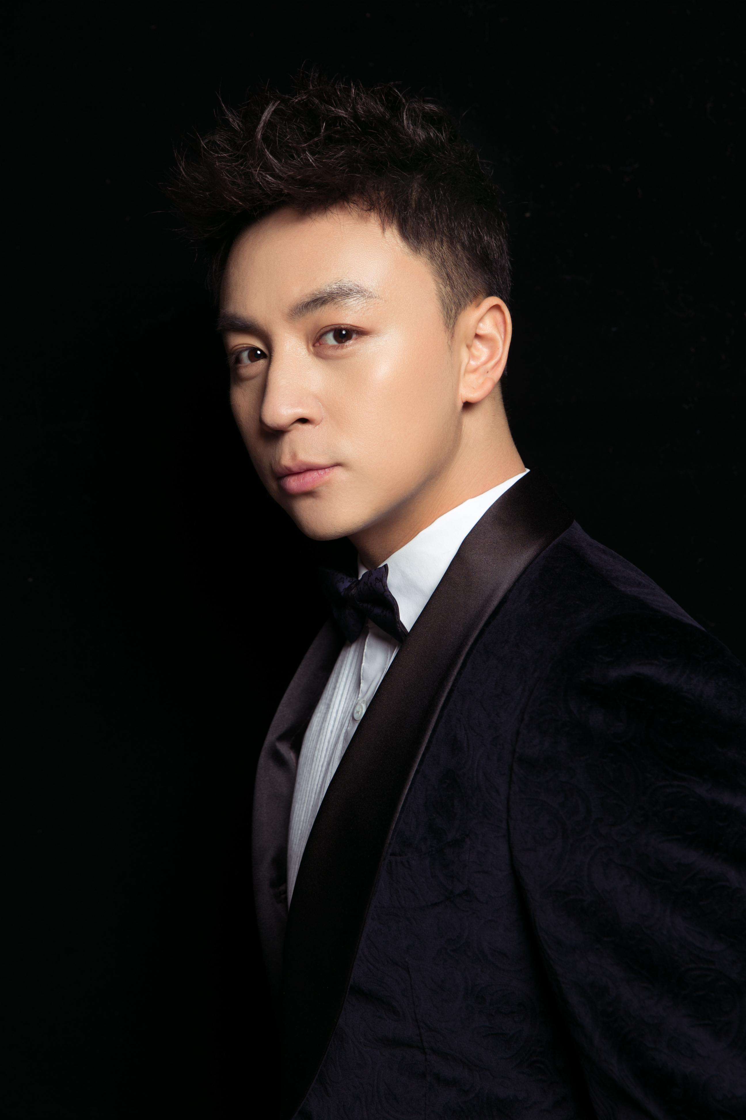 内地10位过气明星,有人去县城商演谋生,有人在网上卑微求工作