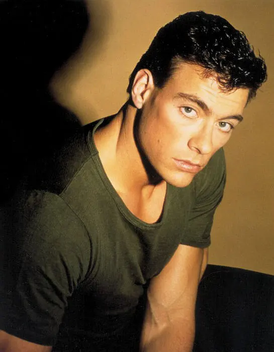 充满力量感的尚格云顿，始终是很多人心中最劲爆的动作巨星